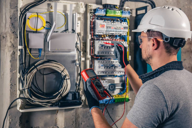 Best Licensed Electrician  in Bowling Green, MO