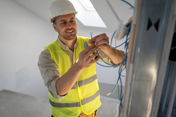Best Local Electrician Companies  in Bowling Green, MO